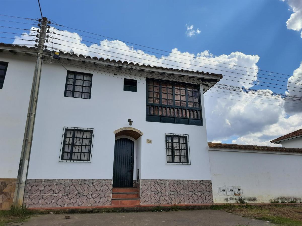 Aparta Hotel El Refugio De Maria Villa de Leyva Exterior photo